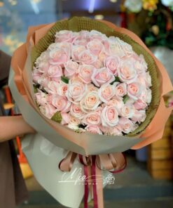 Bó Hoa Tươi 99 Bông Hồng Kem - BH042