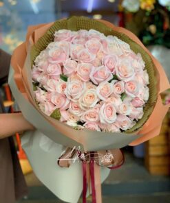 Hoa Cầu Hôn 100 bông hồng kem - CH015