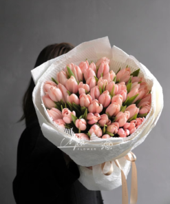Hoa Cầu Hôn Bó 50 bông tulip - CH031